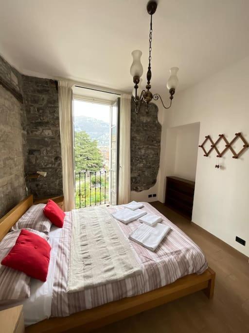 Como 100Mq 5 Mins To Center + Free Park And View Exterior photo