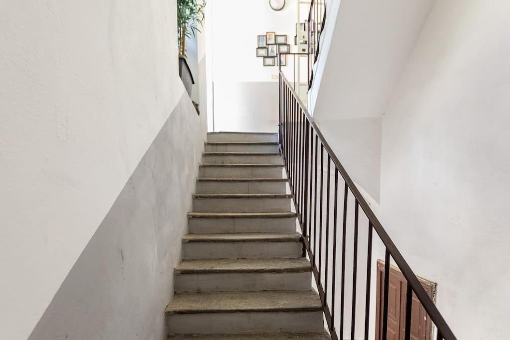 Como 100Mq 5 Mins To Center + Free Park And View Exterior photo